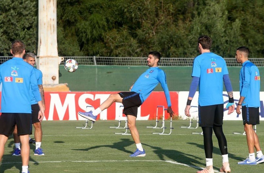 Εθνική Ελλάδας: Νοκ-άουτ Τοροσίδης, Οικονόμου (photo)