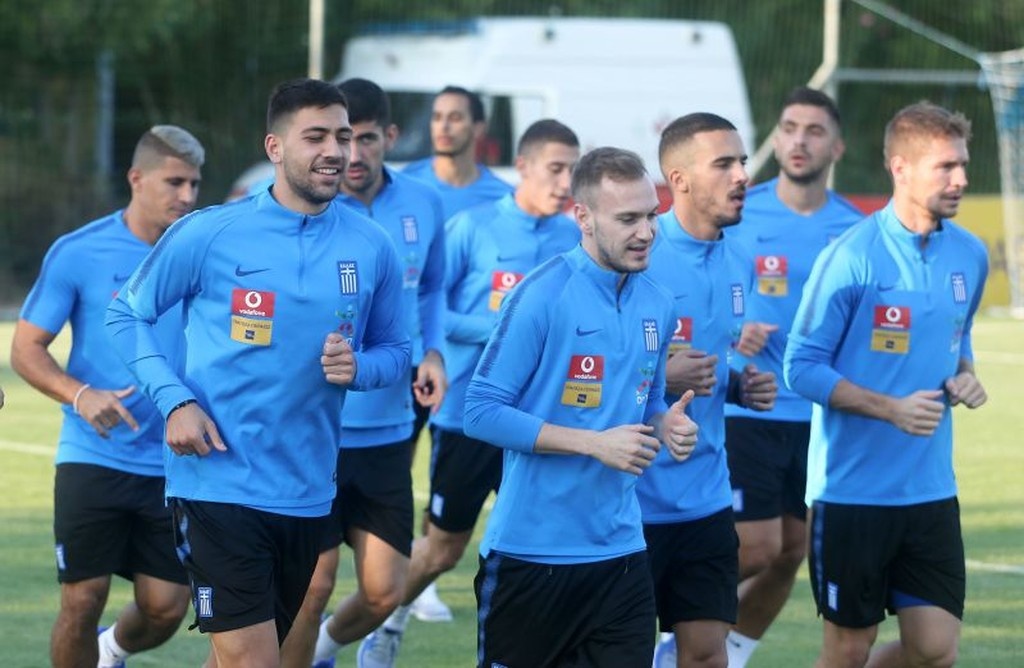 Εθνική Ελλάδας: Νοκ-άουτ Τοροσίδης, Οικονόμου (photo)