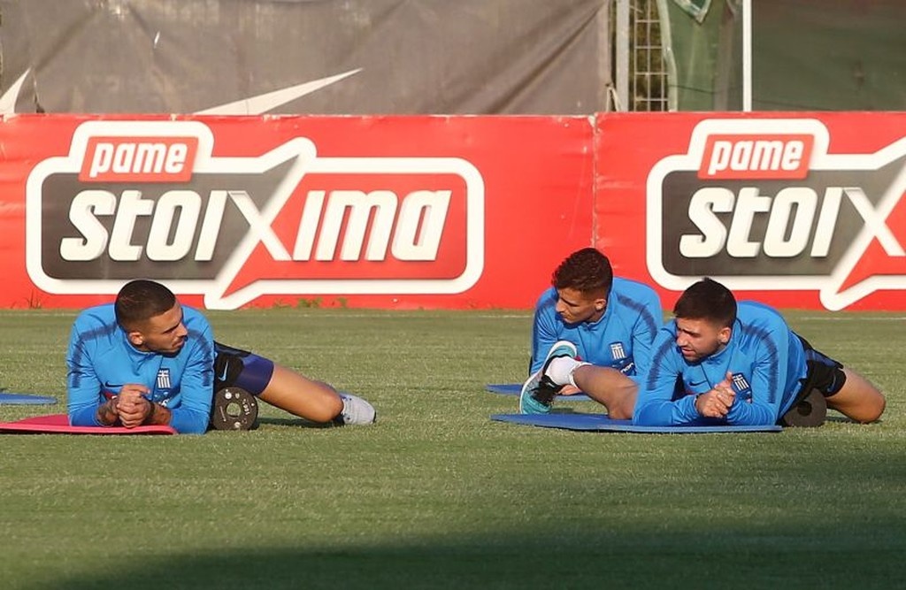 Εθνική Ελλάδας: Νοκ-άουτ Τοροσίδης, Οικονόμου (photo)