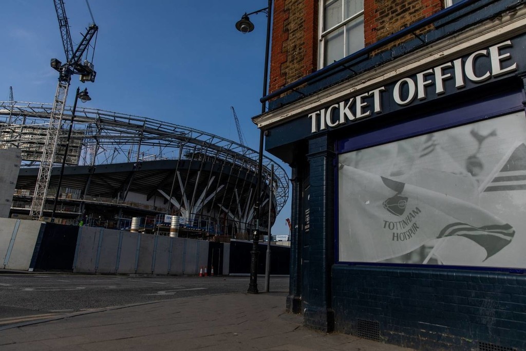 Αγγλία: Τα Χριστούγεννα στο νέο της γήπεδο η Τότεναμ (photos)