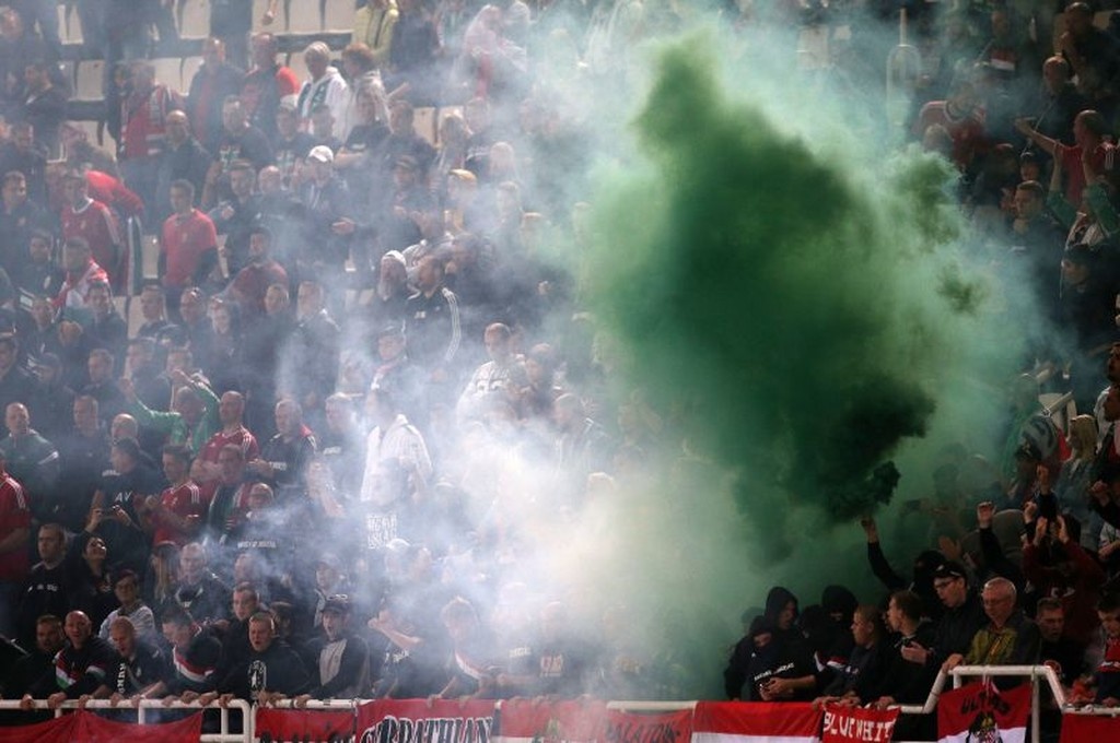 Ελλάδα – Ουγγαρία: «Φωτιά» στις κερκίδες του ΟΑΚΑ (photos)