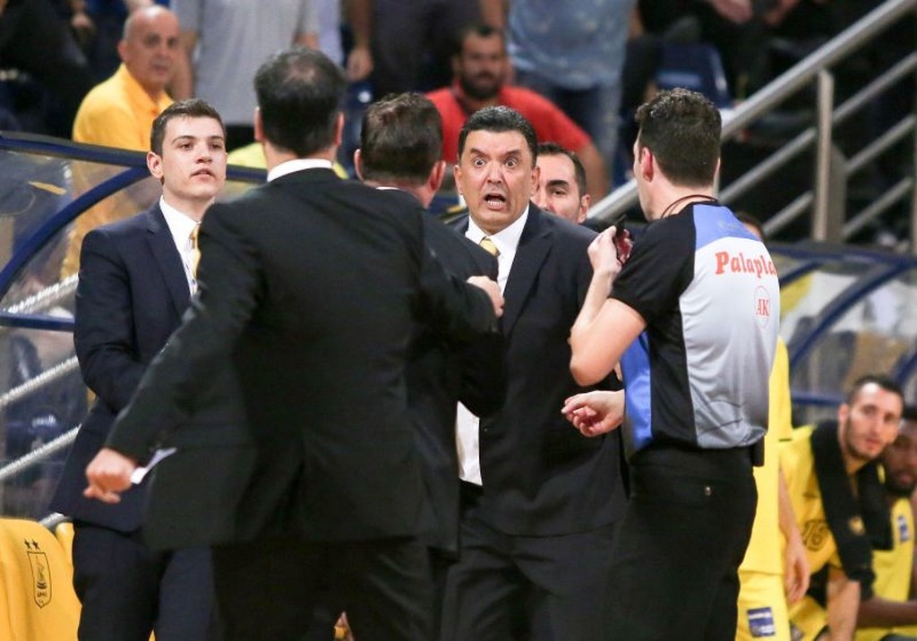 Άρης – Παναθηναϊκός: Σόου ο Αγγέλου, αποβλήθηκε και ο Πασκουάλ (video+photos)