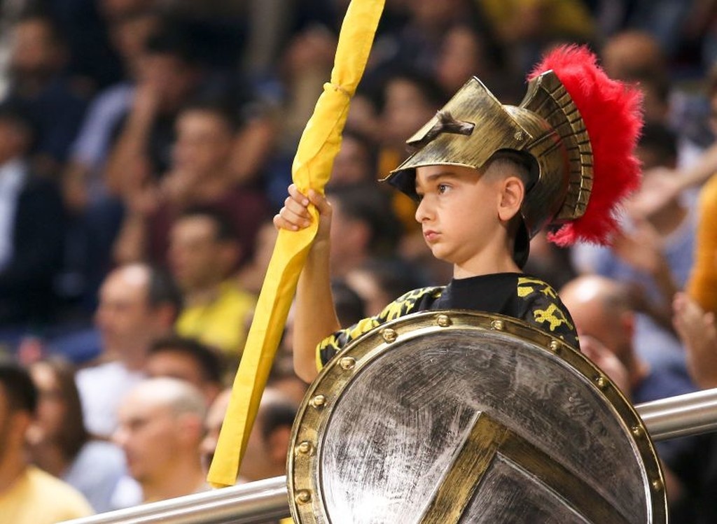 VIRAL: Ντυμένος «Άρης» στο «Αλεξάνδρειο» έκλεψε την παράσταση! (photo)