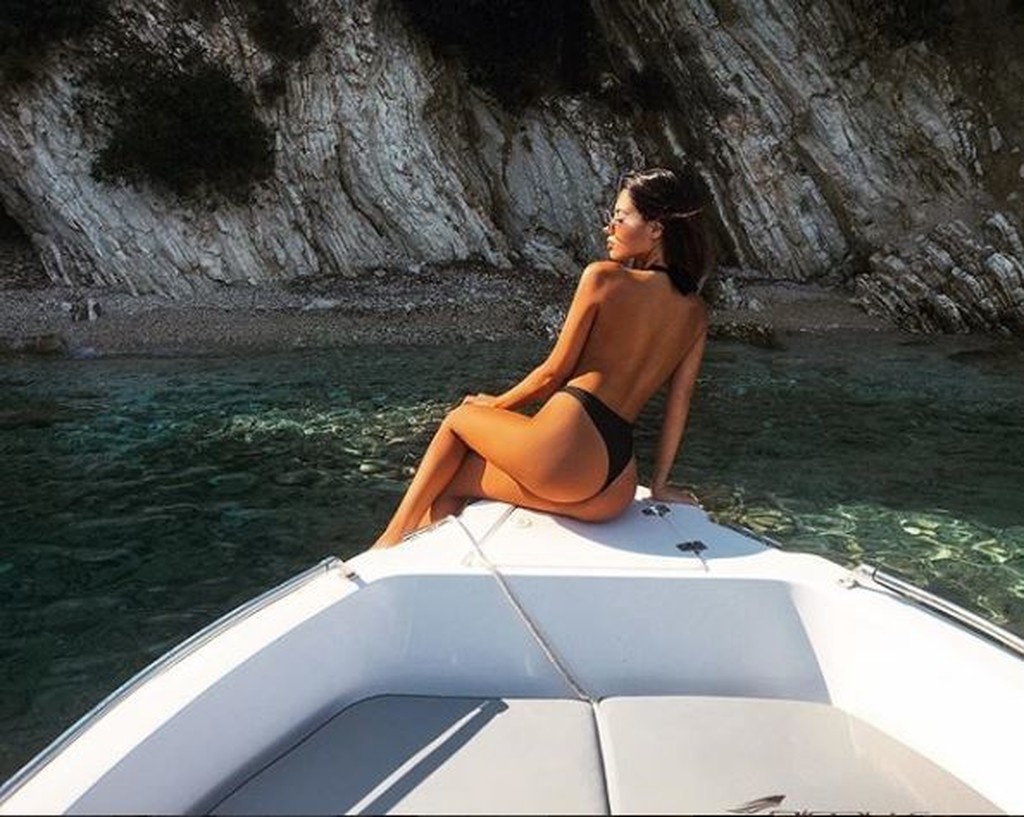 Το κορμί από την Πάρο που «αναστατώνει» τη Θεσσαλονίκη (photos)