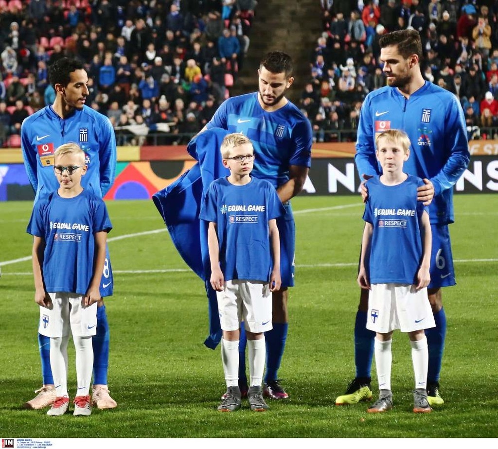 Φινλανδία-Ελλάδα: Κι όμως η καλύτερη στιγμή του αγώνα έγινε πριν την σέντρα! (photos)