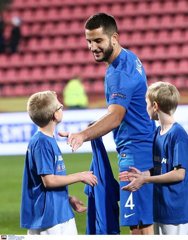 Φινλανδία-Ελλάδα: Κι όμως η καλύτερη στιγμή του αγώνα έγινε πριν την σέντρα! (photos)