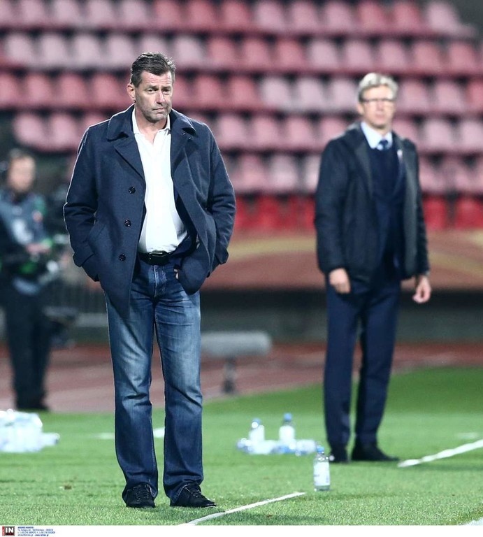 Η αμηχανία του Σκίμπε μετά το πατατράκ - Τι δήλωσε για το μέλλον του