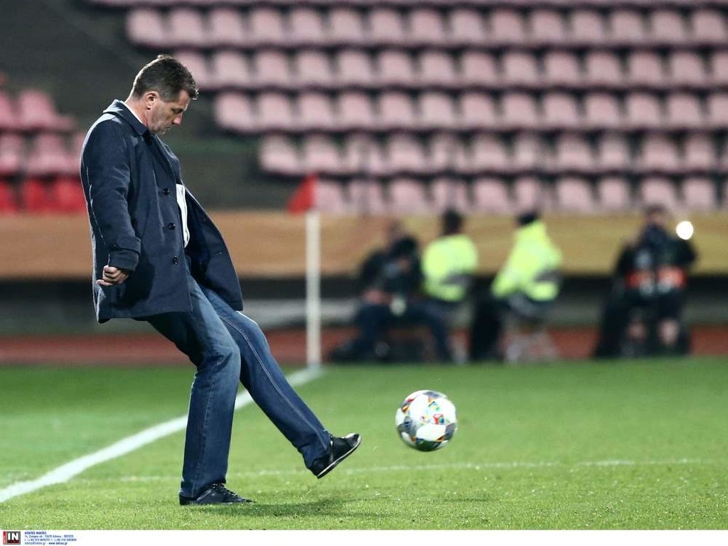 Η αμηχανία του Σκίμπε μετά το πατατράκ - Τι δήλωσε για το μέλλον του