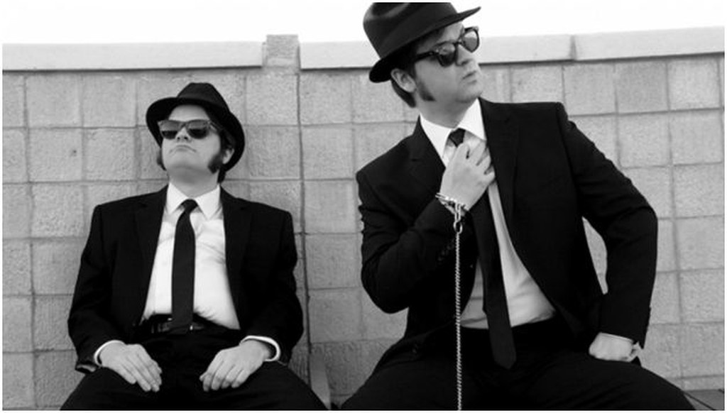 Φόρα γυαλιά ηλίου like a pro (για τους σωστούς λόγους)