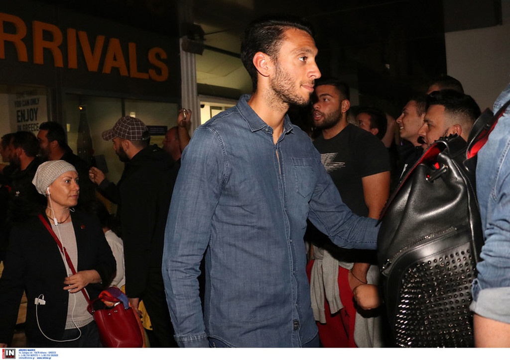 Η άφιξη του Ολυμπιακού στο Ηράκλειο σε εικόνες (photos)