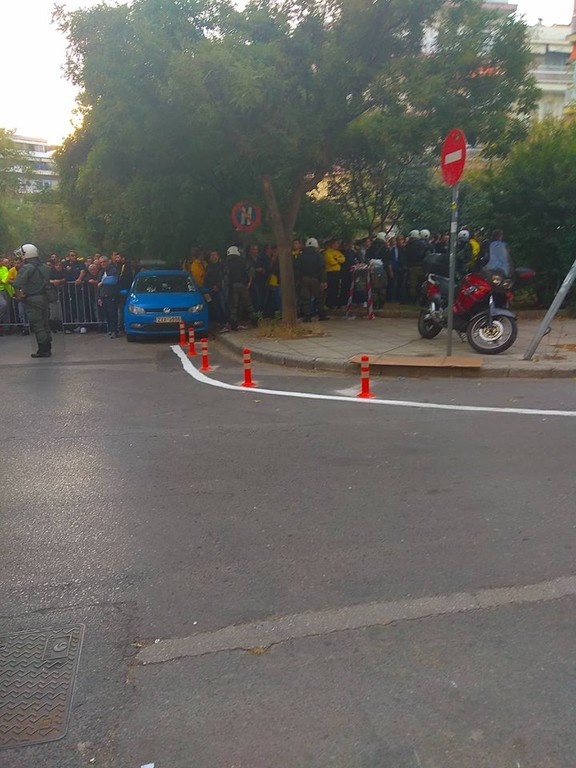 Άρης-ΠΑΟΚ: Το πούλμαν άναψε «φωτιές» πριν τη σέντρα του ντέρμπι! (photos)