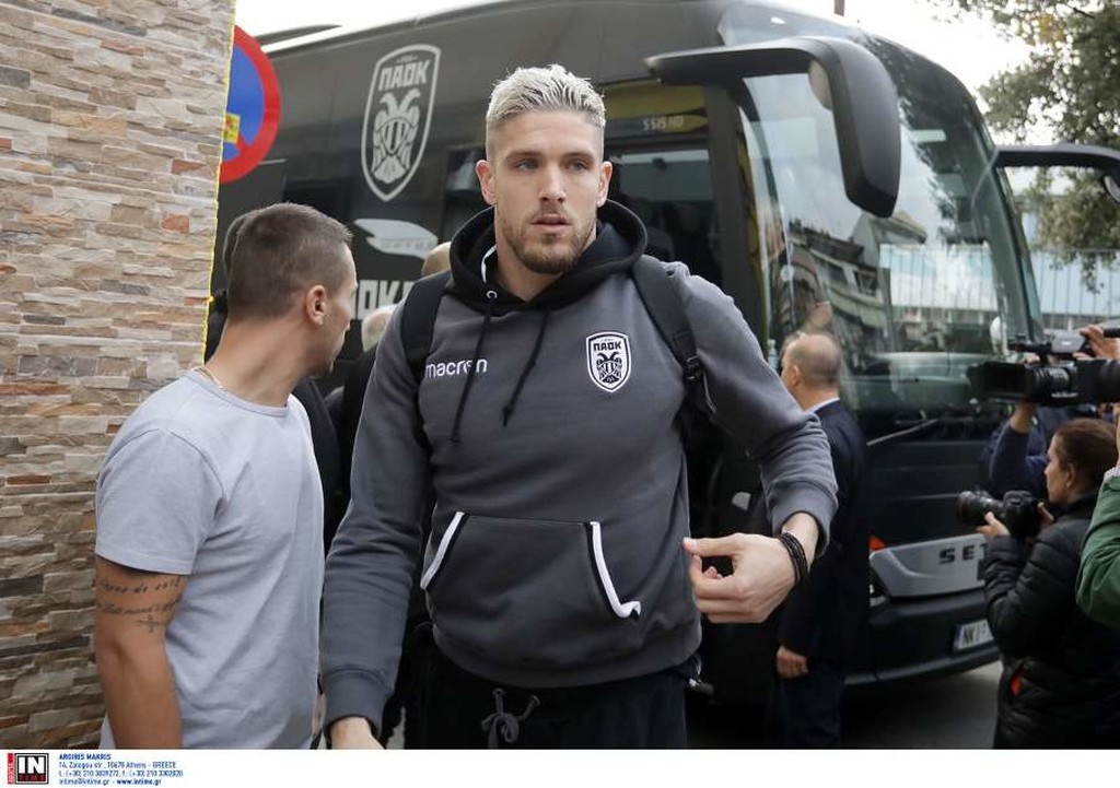 Άρης-ΠΑΟΚ: Στο «Βικελίδης» ο Ιβάν Σαββίδης! (photos)
