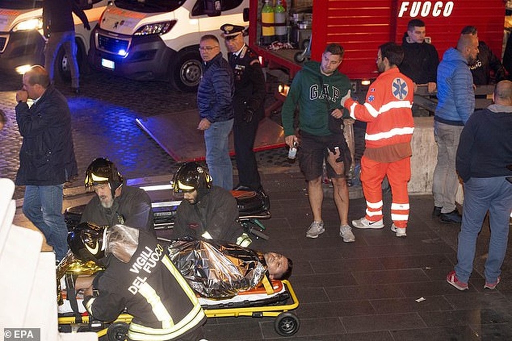 Σκηνές Αποκάλυψης στη Ρώμη, πάνω από 20 τραυματίες και πληροφορίες για μαχαιρώματα! (video+photos)