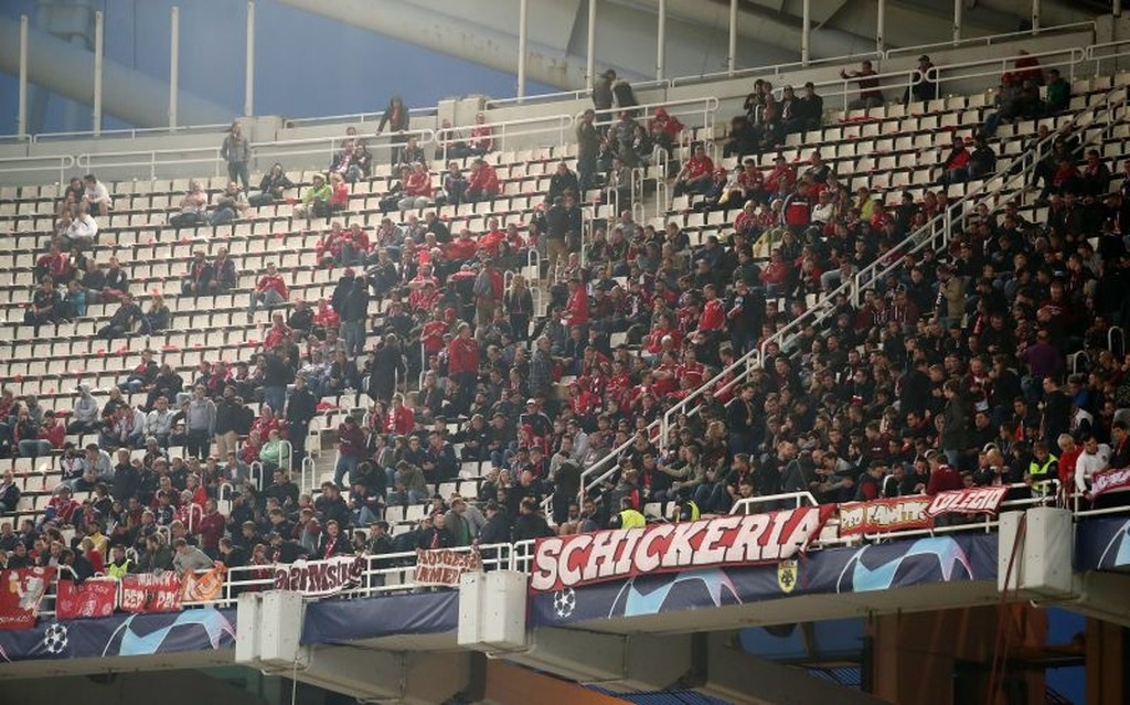 ΑΕΚ – Μπάγερν: Πάνω από 60.000 κόσμου στο ΟΑΚΑ (video+photos)