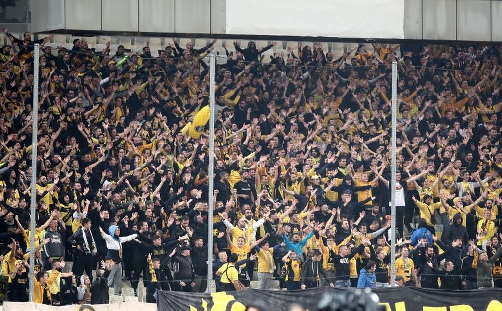 ΑΕΚ – Μπάγερν: Πάνω από 60.000 κόσμου στο ΟΑΚΑ (video+photos)