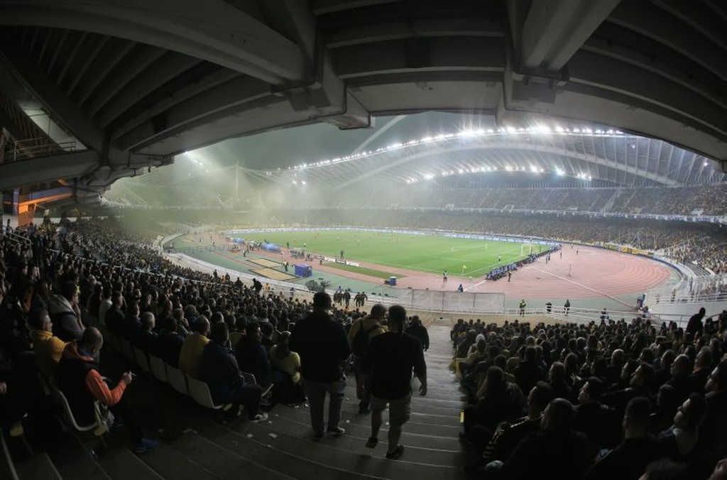 ΑΕΚ – Μπάγερν: Πάνω από 60.000 κόσμου στο ΟΑΚΑ (video+photos)
