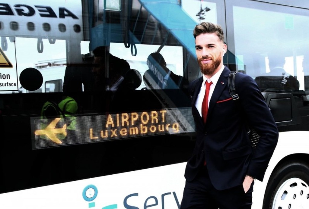 Έφτασε Λουξεμβούργο ο Ολυμπιακός (photos)