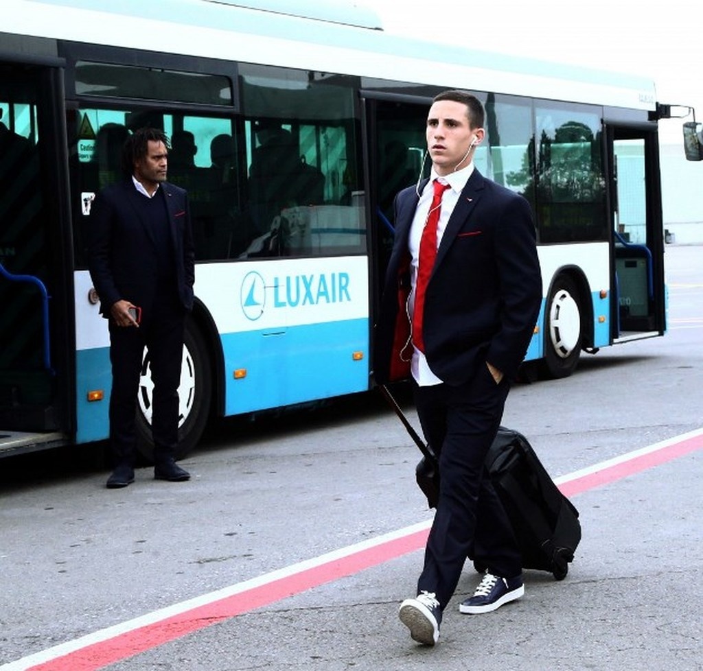 Έφτασε Λουξεμβούργο ο Ολυμπιακός (photos)