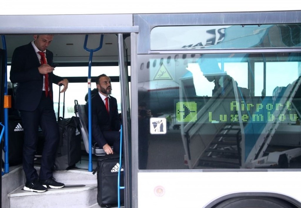 Έφτασε Λουξεμβούργο ο Ολυμπιακός (photos)