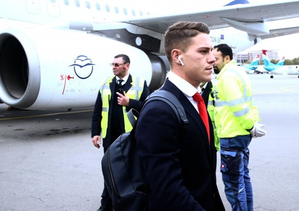 Έφτασε Λουξεμβούργο ο Ολυμπιακός (photos)