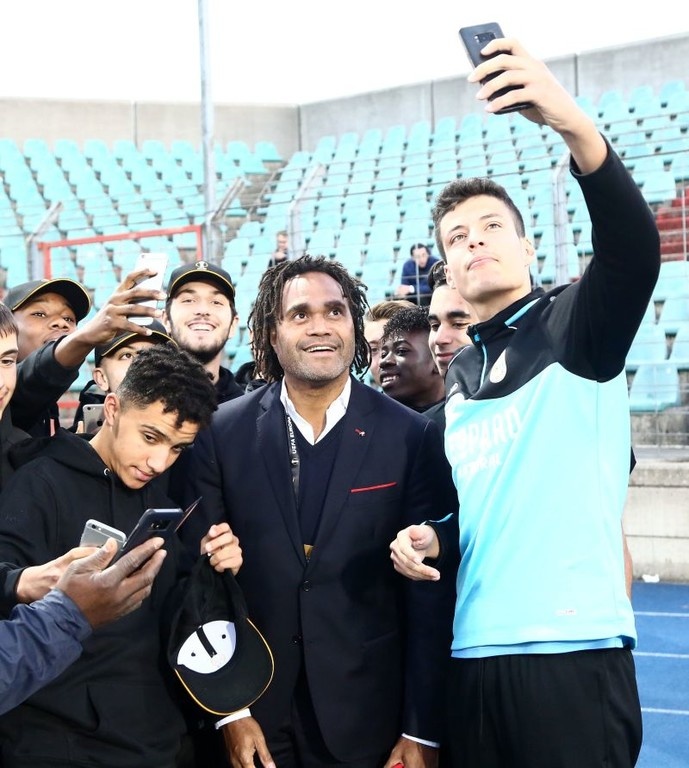 Ντουντελάνζ – Ολυμπιακός: «Πόλος έλξης» ο Καρεμπέ (photos)