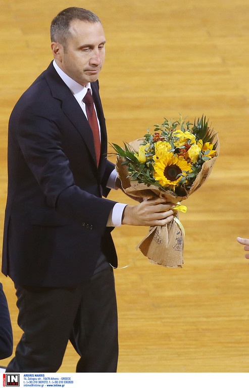 Άρης-Ολυμπιακός: Βραβεύτηκαν Μπλατ-Βεζένκοφ (photos)