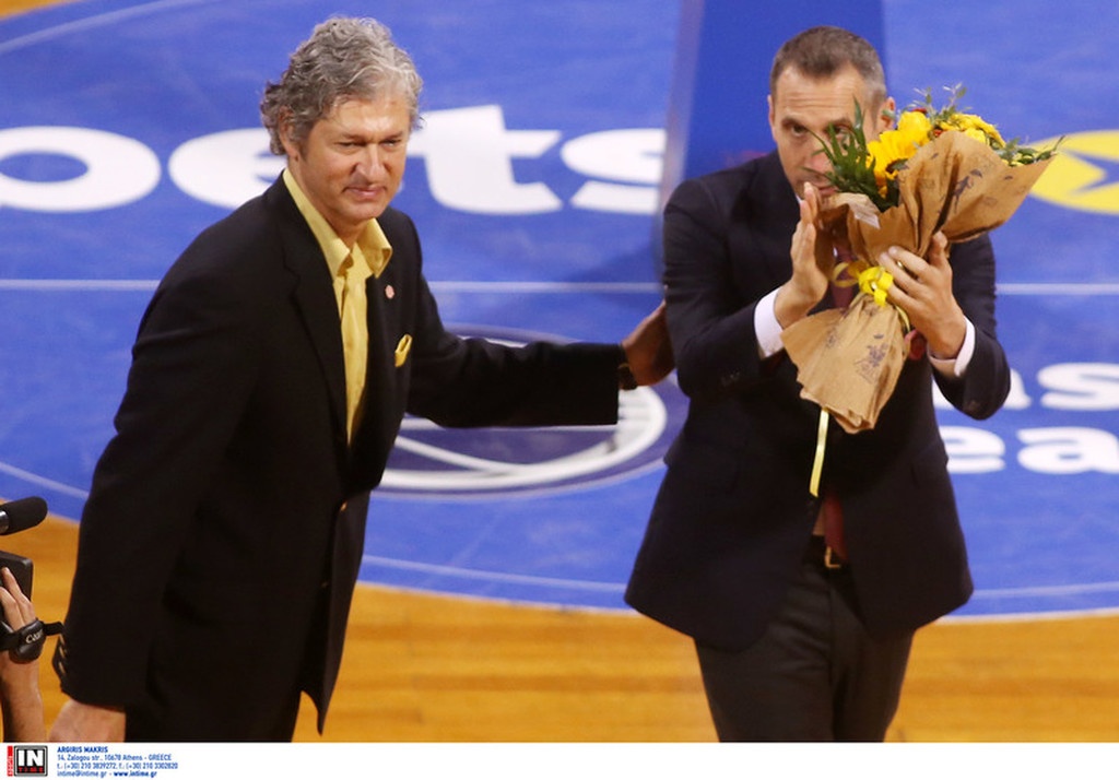 Άρης-Ολυμπιακός: Βραβεύτηκαν Μπλατ-Βεζένκοφ (photos)