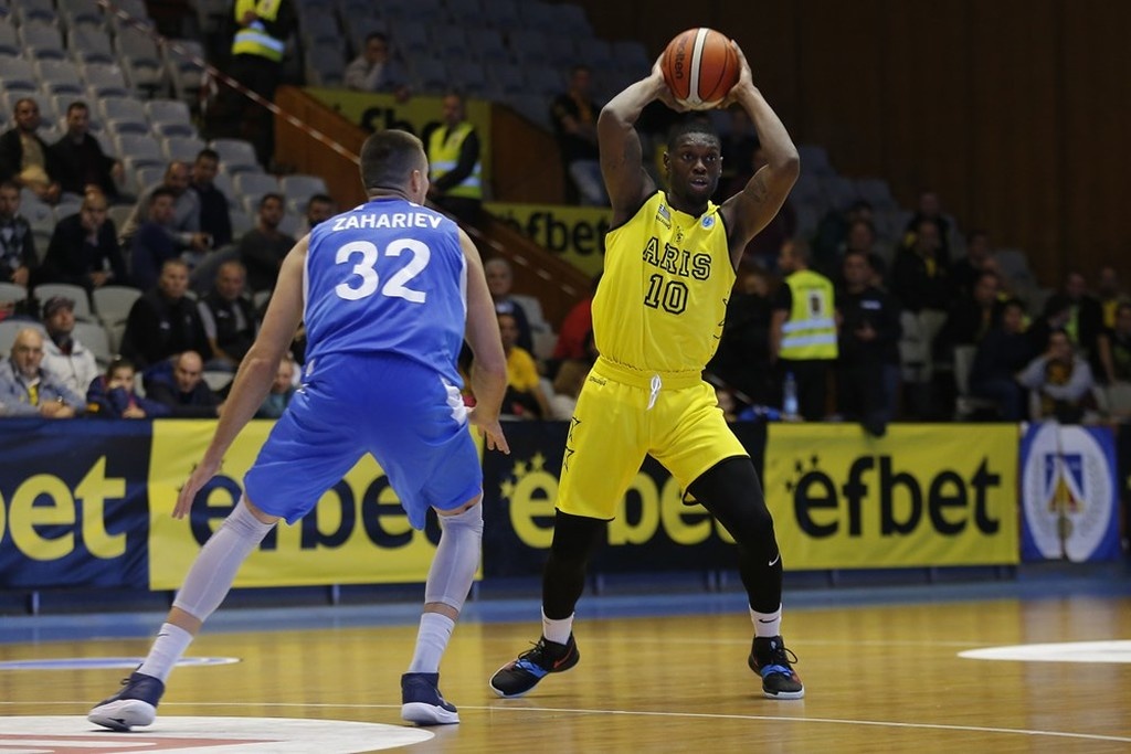 Λουκόιλ Λέφσκι-Άρης 77-66: Το προσπάθησε αλλά κατέρρευσε (photos)
