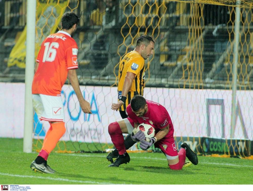 Άρης-Αήττητος Σπάτων 2-0: Τον λύτρωσε ο Διαμαντόπουλος (photos)