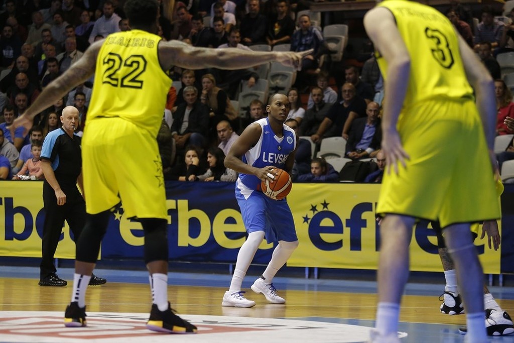 Λουκόιλ Λέφσκι-Άρης 77-66: Το προσπάθησε αλλά κατέρρευσε (photos)