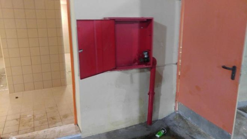Τα έσπασαν στο Παμπελοποννησιακό Στάδιο οι οπαδοί του Ολυμπιακού (photos)