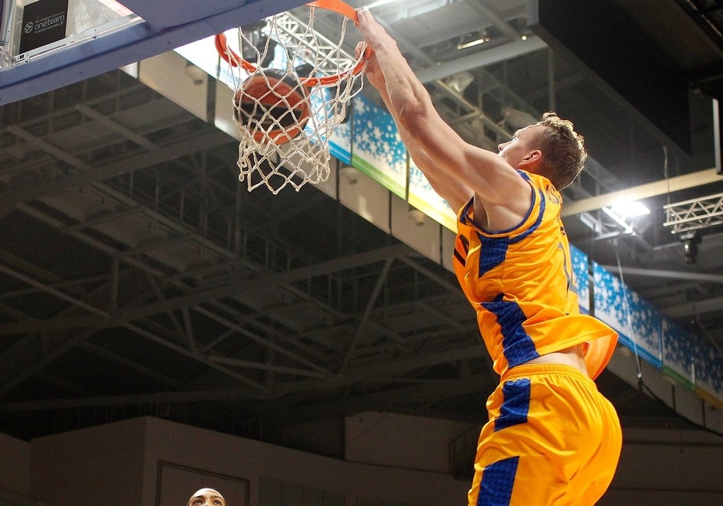 Χίμκι-Γκραν Κανάρια 87-72: Άνοιξε λογαριασμό με «καυτό» Σβεντ (photos)