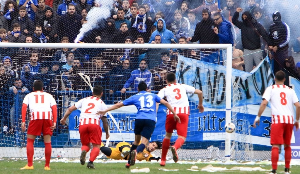 Νίκη Βόλου-Ολυμπιακός Βόλου: Φωτιά στη Μαγνησία! (photos, videos)