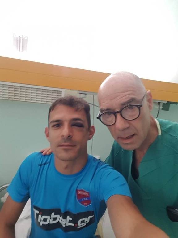 Η φωτογραφία του άτυχου Κόρμπου από το νοσοκομείο (photo)