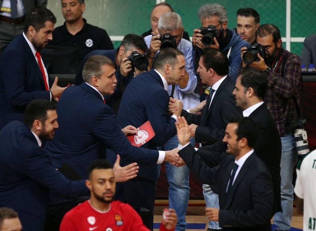 Παναθηναϊκός ΟΠΑΠ – Ολυμπιακός: Το πρώτο τετ-α-τετ Πασκουάλ – Μπλατ (photos)