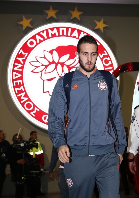 Ολυμπιακός – Παναθηναϊκός: Η «ερυθρόλευκη» άφιξη (photos)