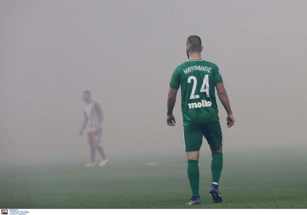 Ολυμπιακός-Παναθηναϊκός: Χαμός και καθυστέρηση στο ντέρμπι - Έβαλαν «φωτιά» στις εξέδρες (photos)