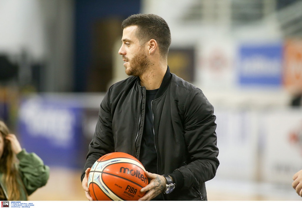 ΠΑΟΚ-Φρίμπουργκ: Κολλημένος με το μπάσκετ ο Βιερίνια (photos)