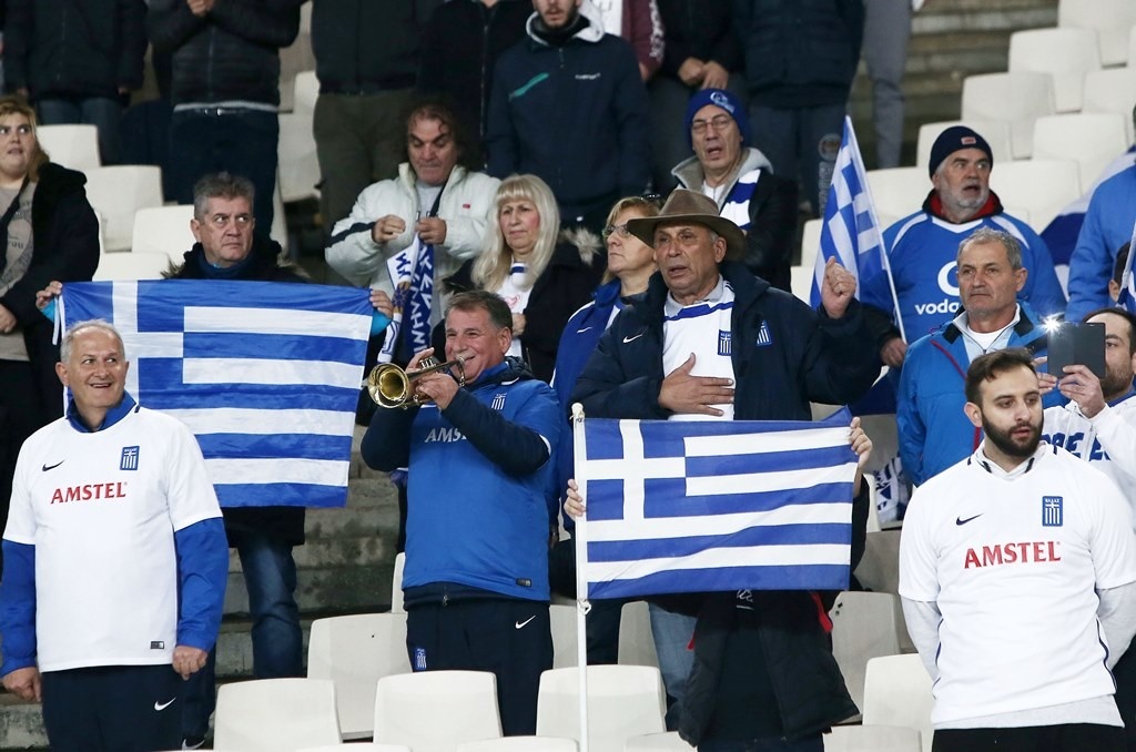 Ελλάδα-Εσθονία: Λίγοι οι πιστοί φίλοι της Εθνικής (photos)