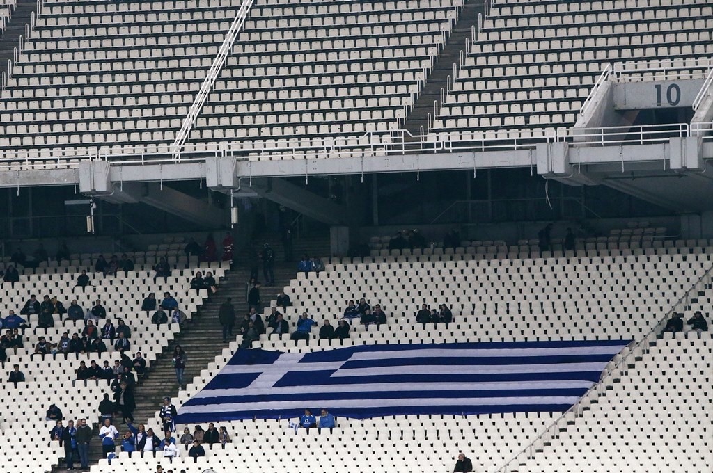 Ελλάδα-Εσθονία: Λίγοι οι πιστοί φίλοι της Εθνικής (photos)