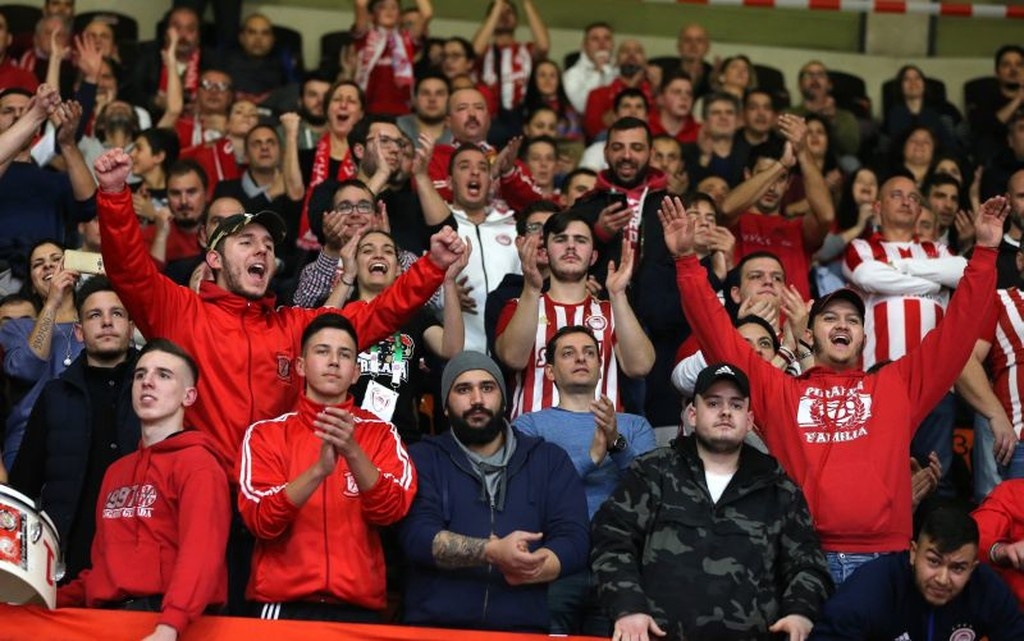 Μπάγερν Μονάχου – Ολυμπιακός: Με τον κόσμο τους οι Πειραιώτες (photos)