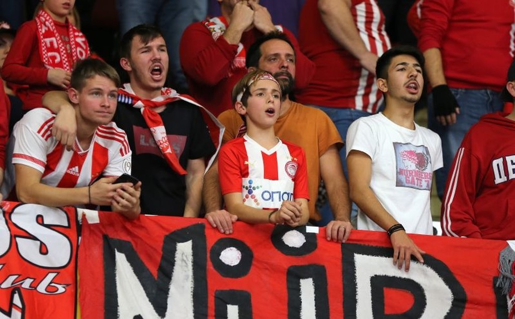 Μπάγερν Μονάχου – Ολυμπιακός: Με τον κόσμο τους οι Πειραιώτες (photos)