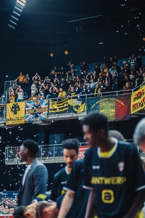 ΑΕΚ: Στα εκτός έδρας έχει... «κιτρινόμαυρο» πάρτι στις εξέδρες (pics)