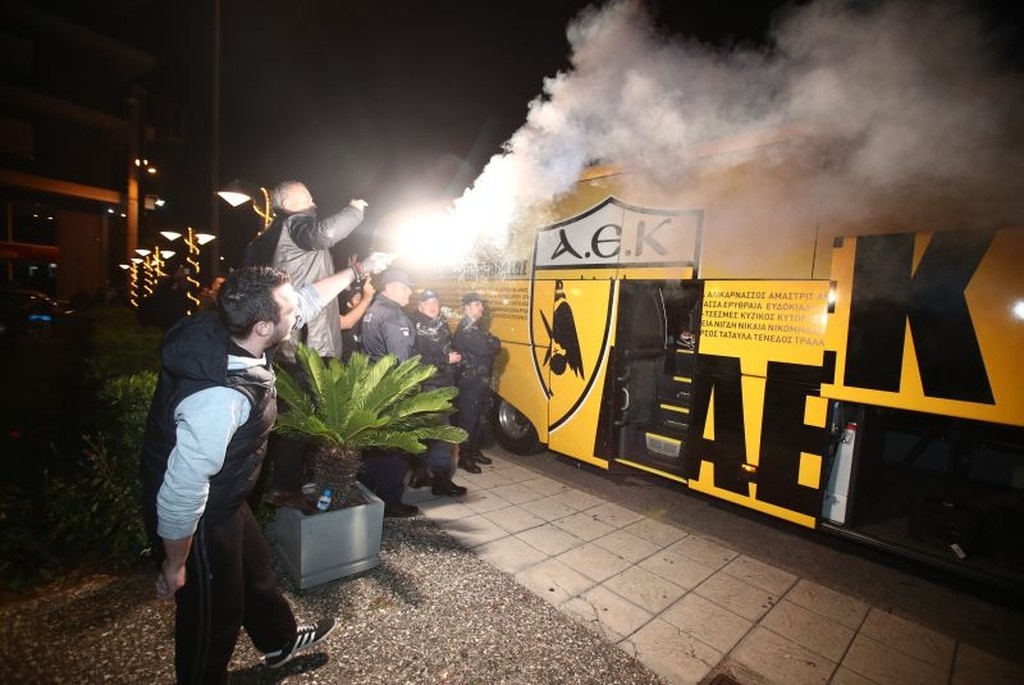 Αποθέωση για την ΑΕΚ στο Αγρίνιο (photos)