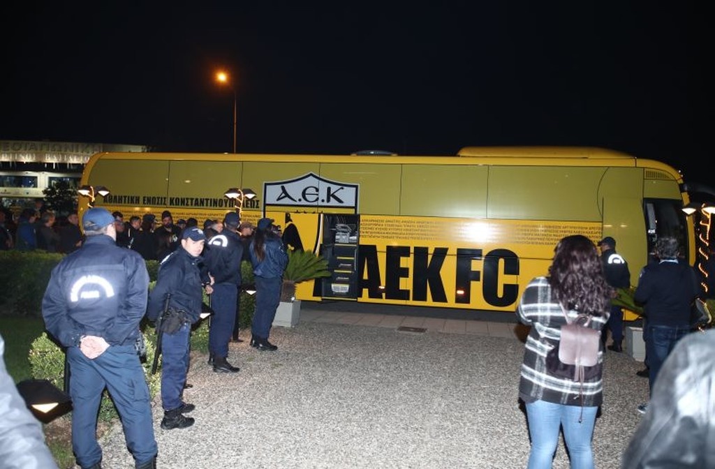 Αποθέωση για την ΑΕΚ στο Αγρίνιο (photos)