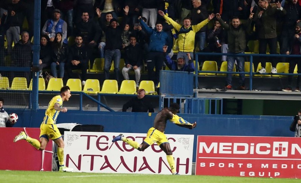 Παναιτωλικός - ΑΕΚ: Το... κάρφωσε και τρελάθηκε ο Καμαρά! (video+photos)