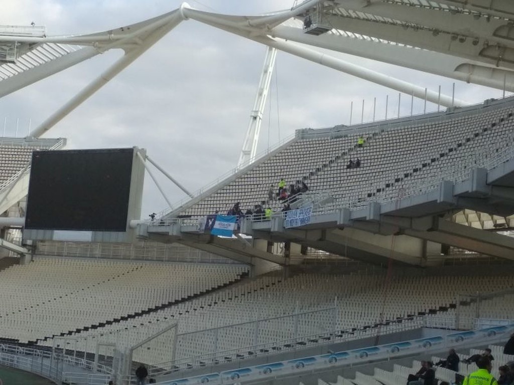 Και στο ΟΑΚΑ το φοβερό πανό των οπαδών του Απόλλωνα Σμύρνης (photos)