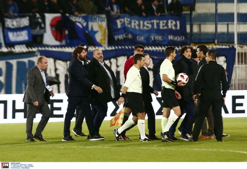 Ατρόμητος-Ολυμπιακός: Χαμός και ένταση στο Περιστέρι μετά το γκολ του Κουλούρη (photos,video)