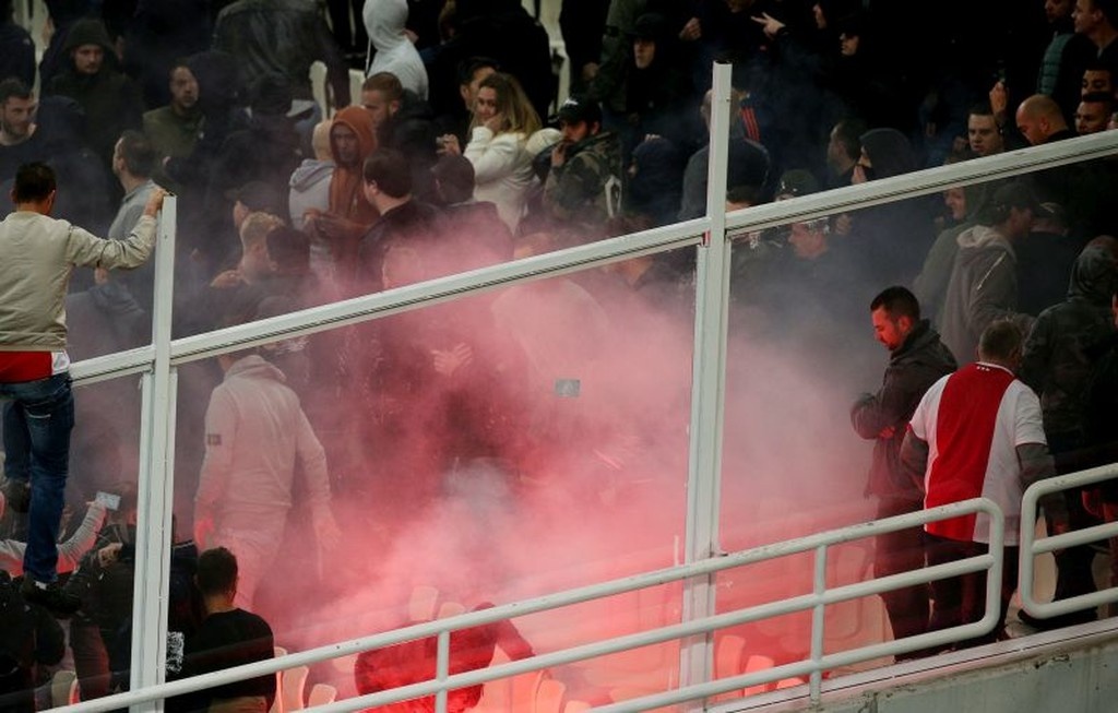 ΑΕΚ – Άγιαξ: Μολότοφ και άγριο ξύλο στο ΟΑΚΑ (video+photos)