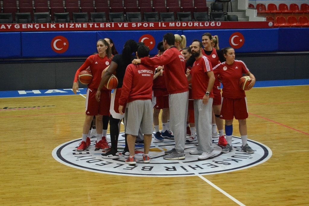 Προπόνηση στην Τουρκία για τον Ολυμπιακό (photos)